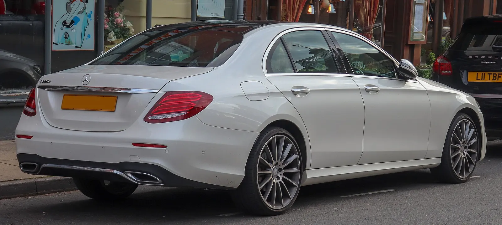 Mercedes E220