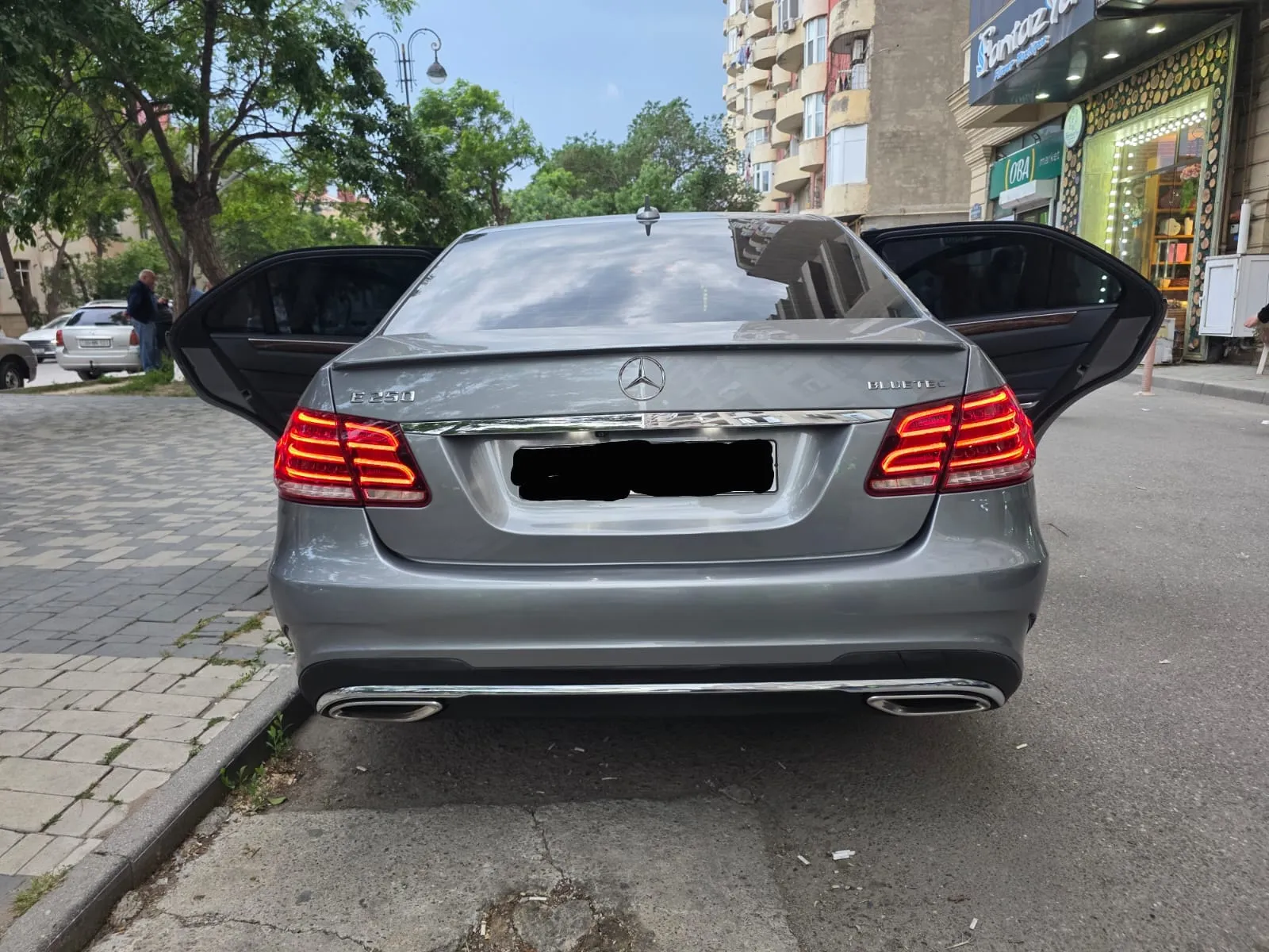 Mercedes E250